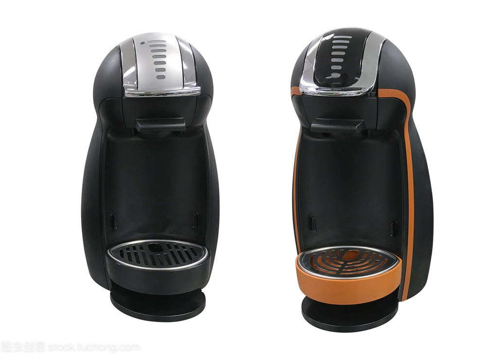 在白色背景上孤立的咖啡机